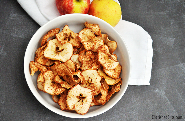 A yummy Apple Chips recipe great for this fall season! Enjoy!