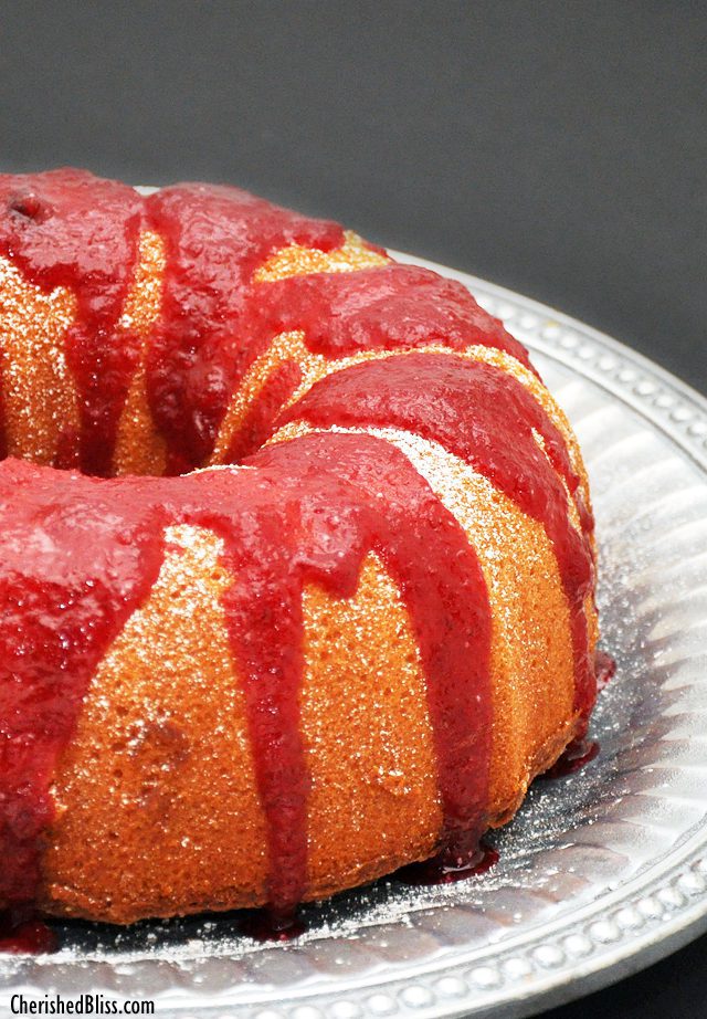 An Old Fashioned 7up Pound Cake Recipe. Perfect for the Holidays! #HolidayButter #shop #cbias