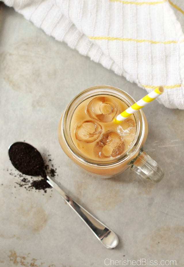 Do you love Iced Coffee? Enjoy this last minute Iced Coffee Recipe for those mornings when there just isn't enough time!  #coffeejourneys #shop #ad