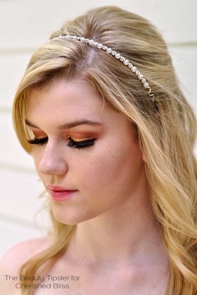 This makeup tutorial is a beautiful and memorable look for nights like prom, graduation, or an end of the year banquet.