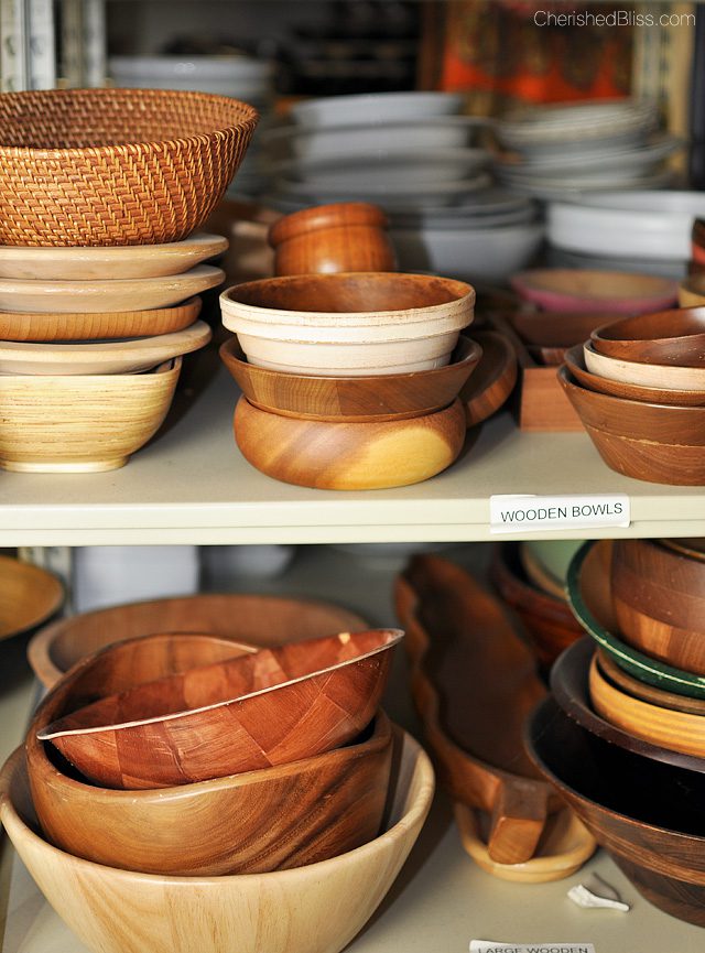 Love wooden bowls! 
