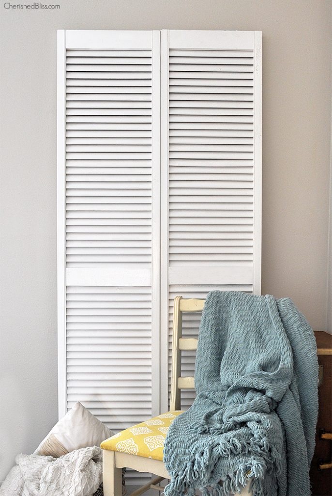 Do you dread the thought of painting shutters? Learn how to paint shutters without any drips! 