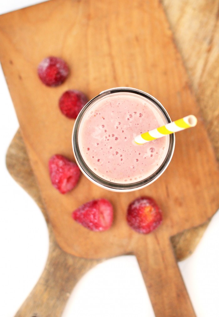 Enjoy this Orange Strawberry Banana Breakfast Smoothie when you need a breakfast on the go! 