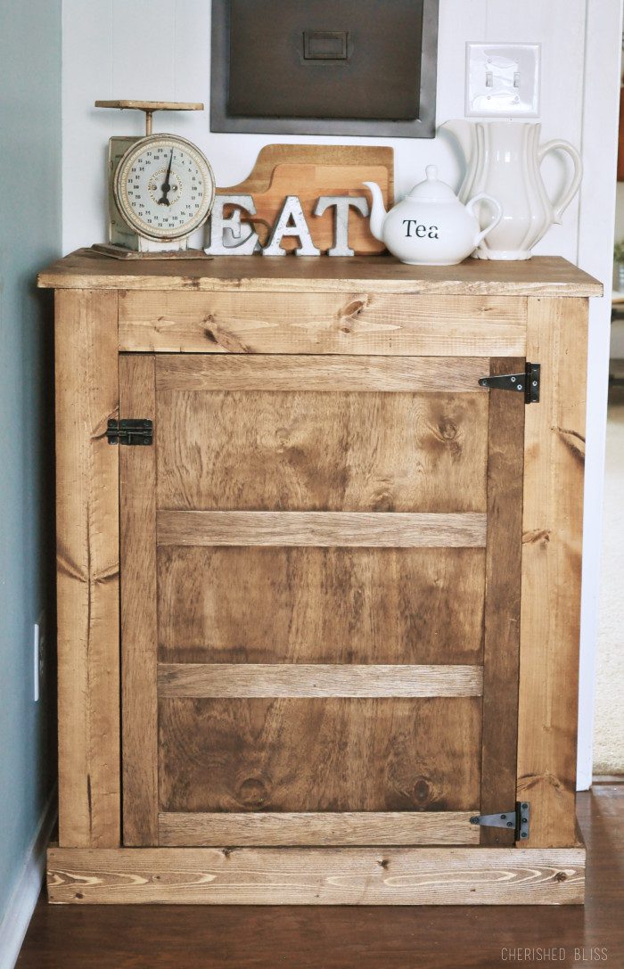 Build this DIY Farmhouse Buffet with these easy to follow free plans. This buffet is perfect for extra storage in small spaces! 