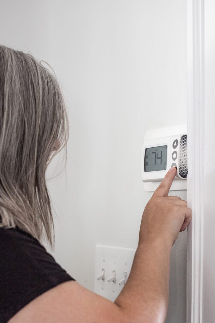Tips for how to heat your home with proper thermostat usage. 