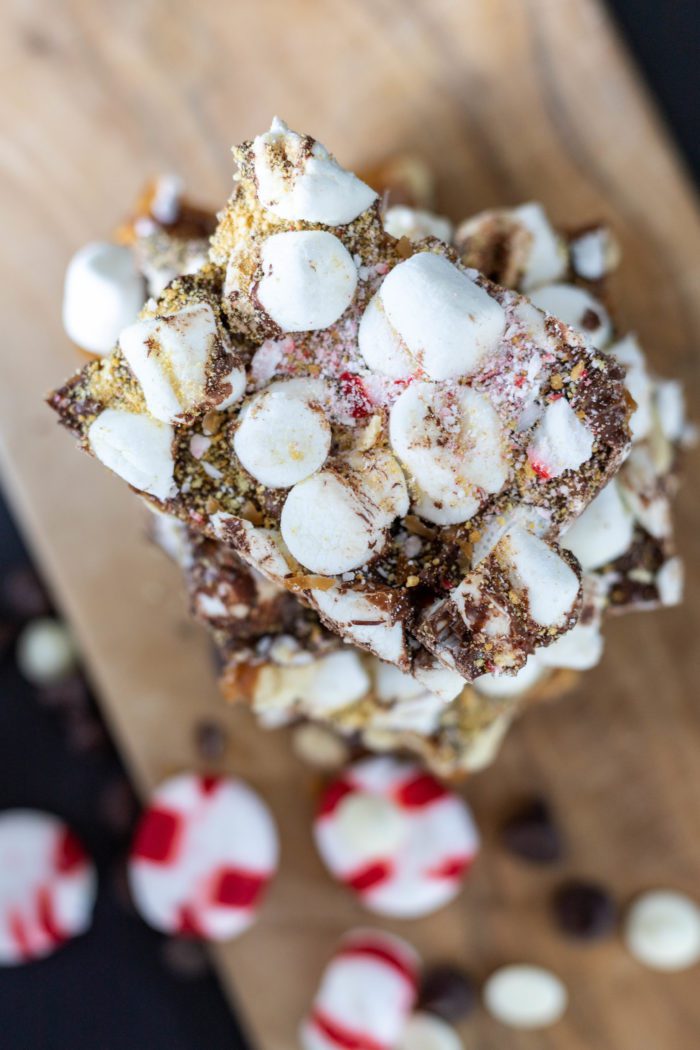 The perfect Christmas Dessert - Peppermint S'mores Saltine Cracker Toffee
