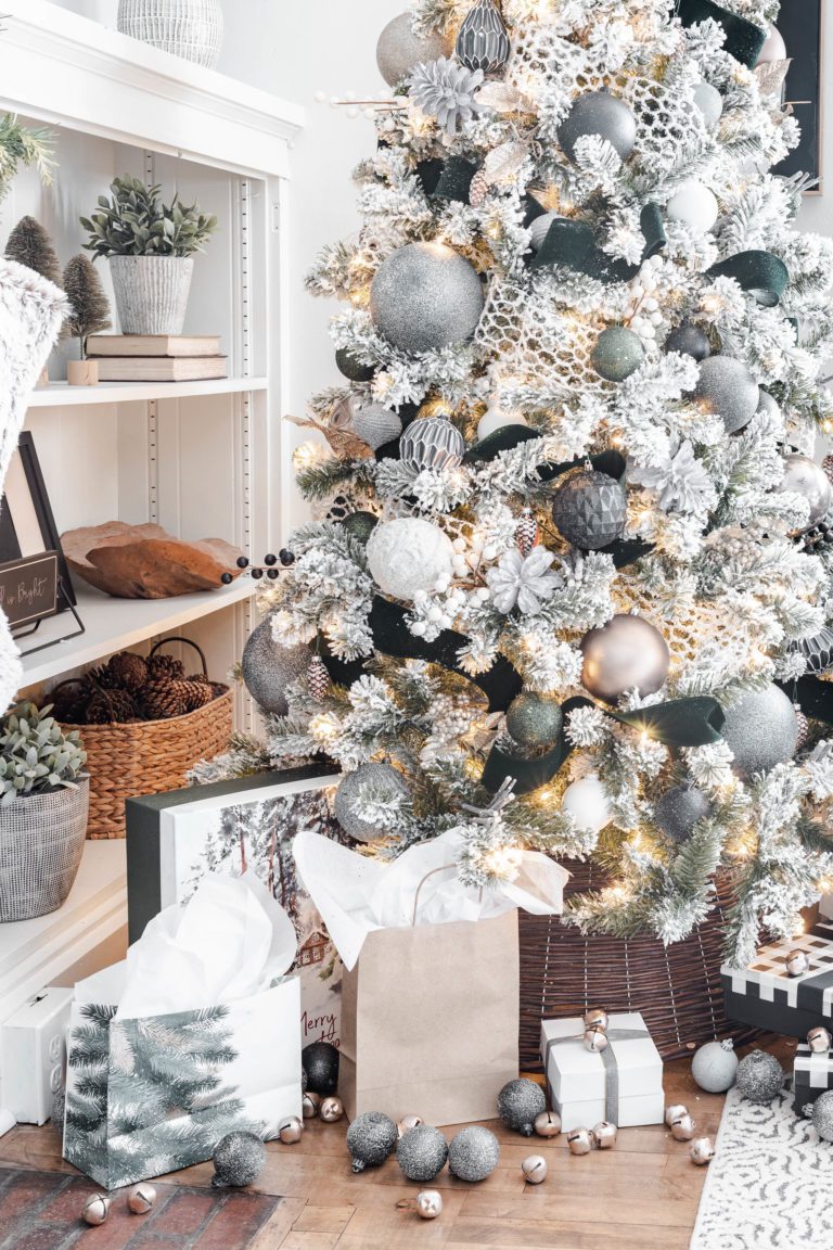 Neutral, Modern Cozy Christmas Tree - Cherished Bliss
